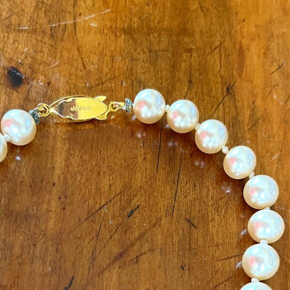 Vintage Lustrous Faux Pearl Necklace Hand Knotted Marked Japan - Picture 5 of 8